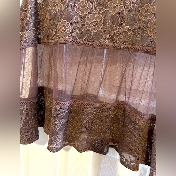 Ladies plus size dusty rose pink lace top from Maurices - Picture 8 of 8